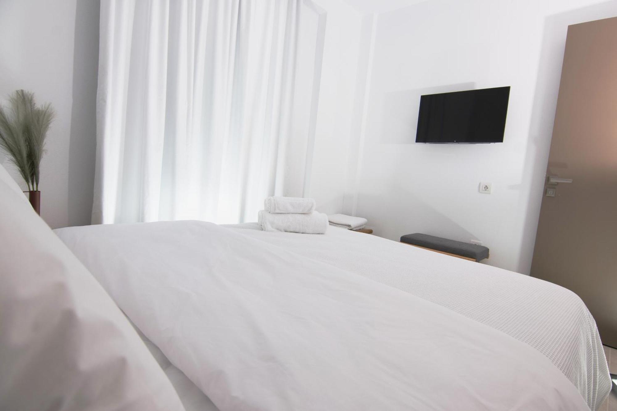 Iades Suites Afytos Kamer foto